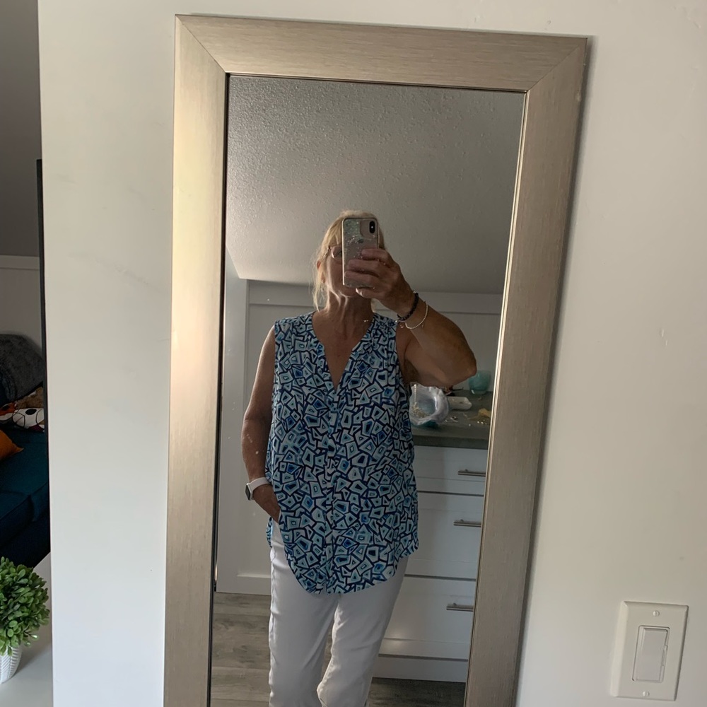 Sleeveless NYDJ Top